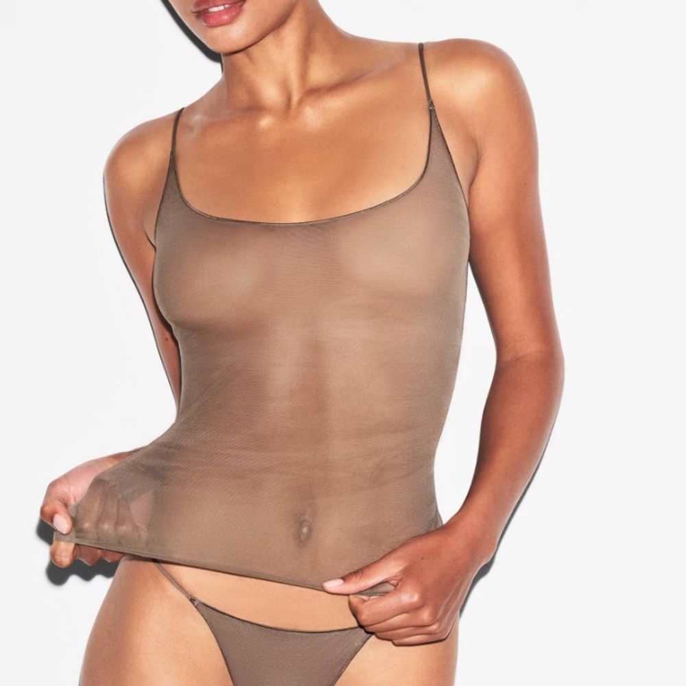 SKIMS Ultra Fine Mesh Cami Truffle NWT